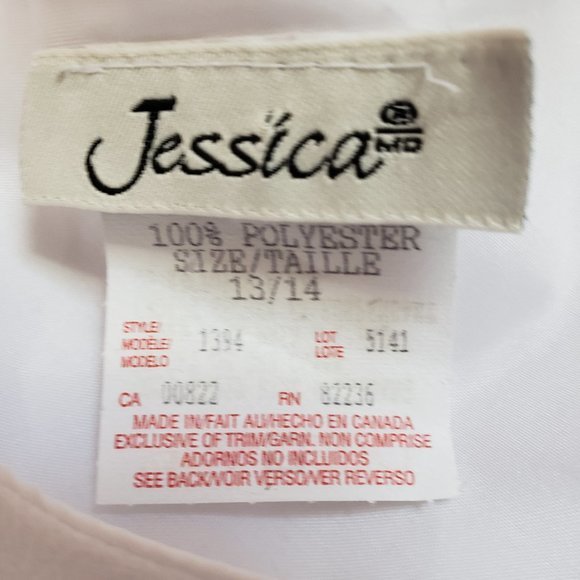 Jessica White Sleeveless Top - Picture 6 of 7